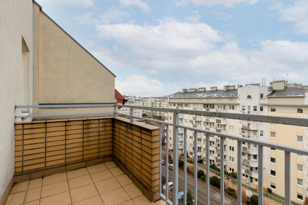 Apartments Chelmonskiego Warsaw Ursus By Noclegi Renters エクステリア 写真