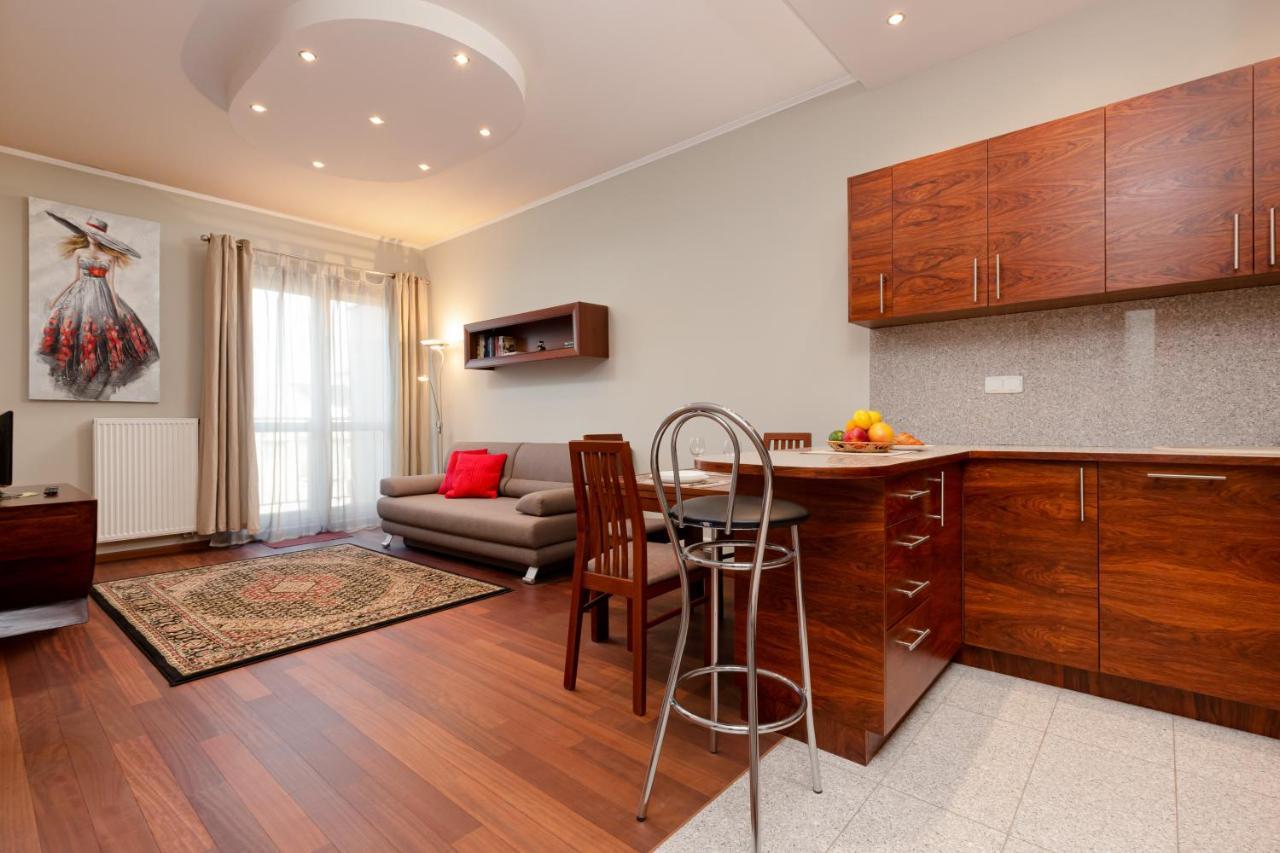 Apartments Chelmonskiego Warsaw Ursus By Noclegi Renters エクステリア 写真
