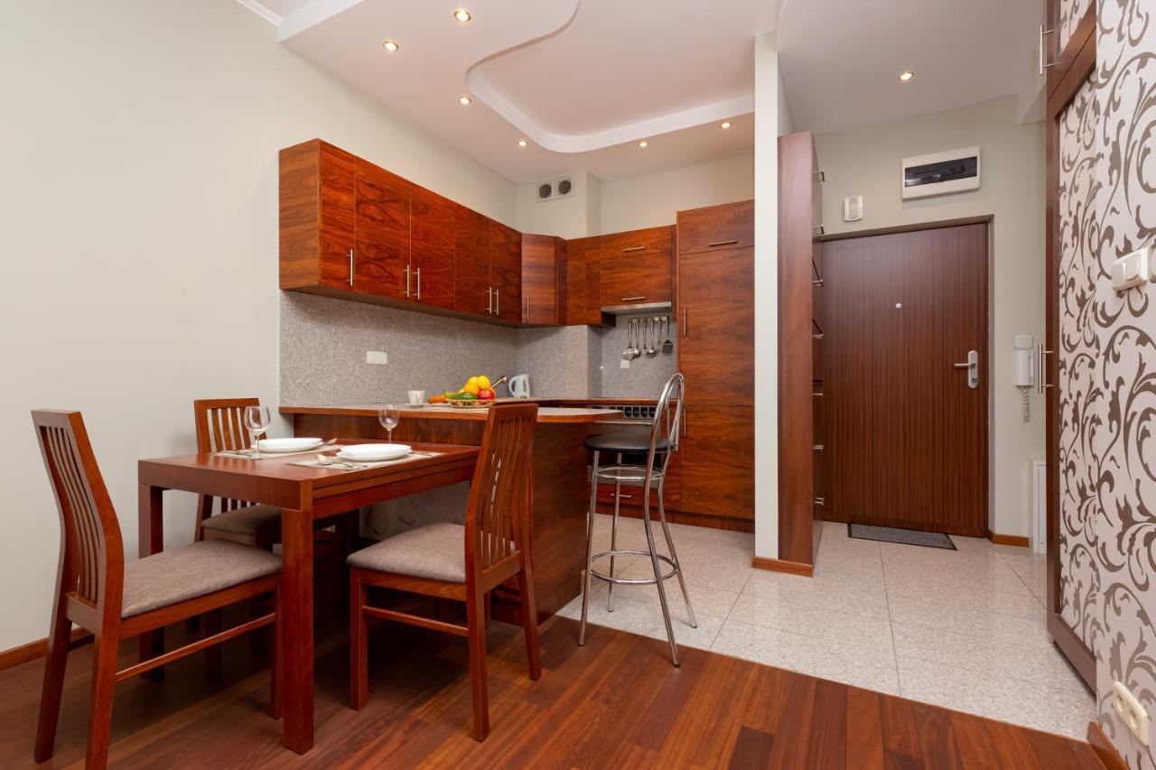 Apartments Chelmonskiego Warsaw Ursus By Noclegi Renters エクステリア 写真
